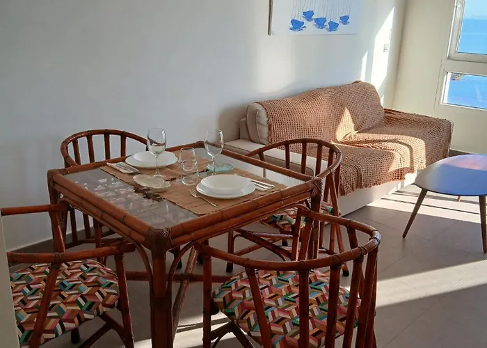 Apartman & Jacuzzi Frente Al Mar *